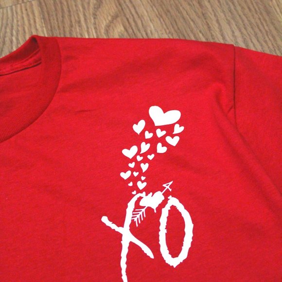 Valentine Special The Weeknd Custom Left Chest White Logo Red T Shirt - Picture 2 of 3